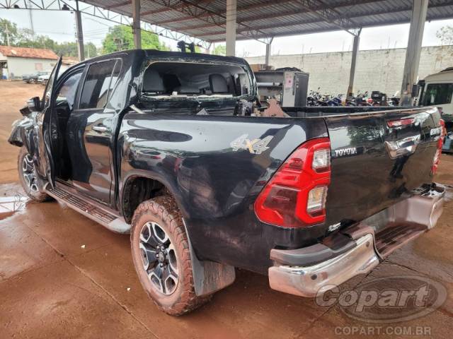2024 TOYOTA HILUX CD 