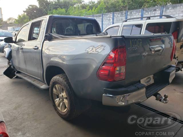2017 TOYOTA HILUX CD 