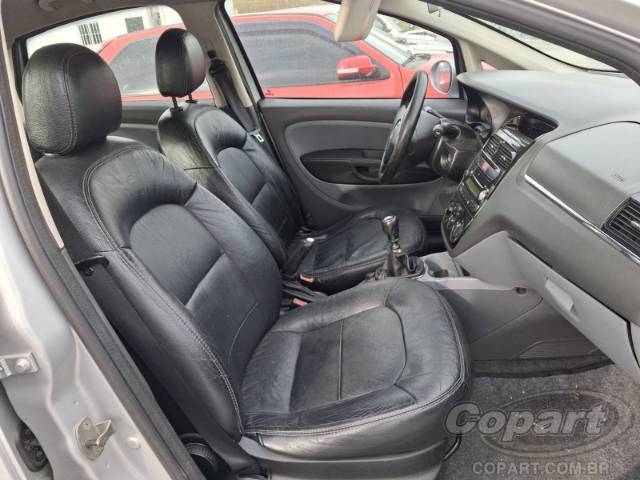 2011 FIAT LINEA 