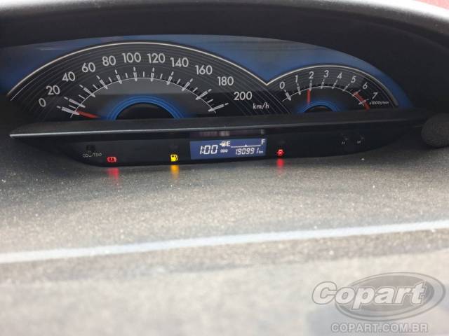 2015 TOYOTA ETIOS SEDA 