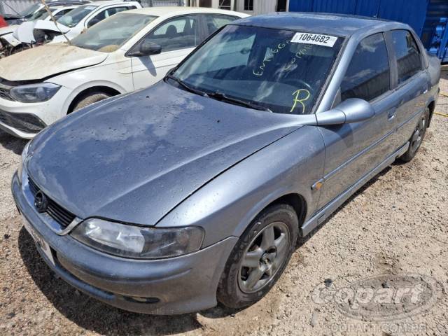 2000 CHEVROLET VECTRA 