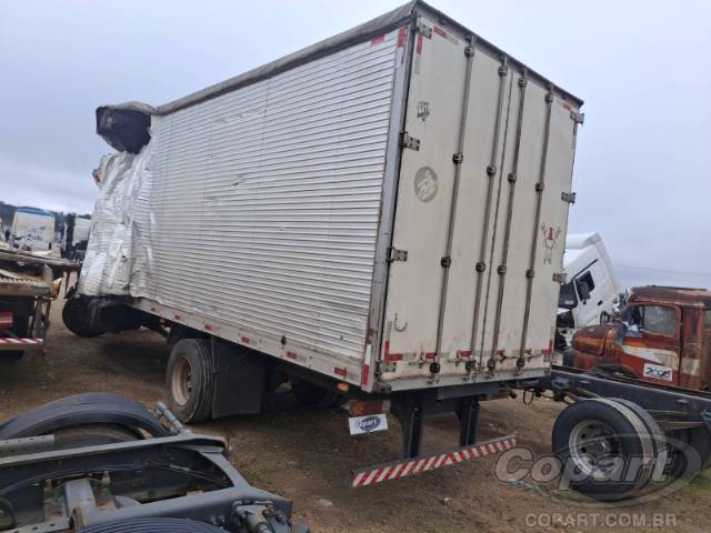 2010 MERCEDES BENZ L-1318 
