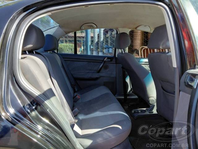 2009 VOLKSWAGEN POLO SEDAN 