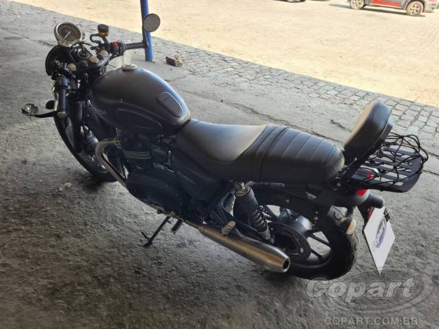 2019 TRIUMPH STREET TWIN 