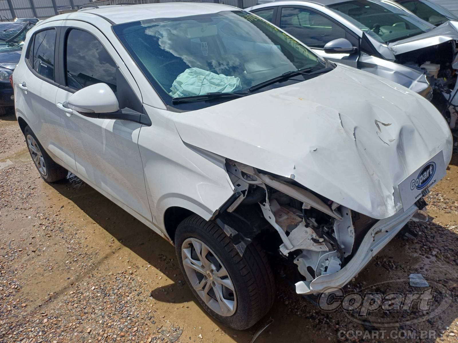 Veículo Fiat Argo Fiat Argo Drive 1.0 Firefly 2024 Médio Colisão Frontal 2024 em leilão