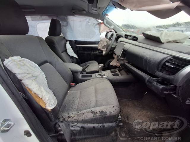 2023 TOYOTA HILUX CD 