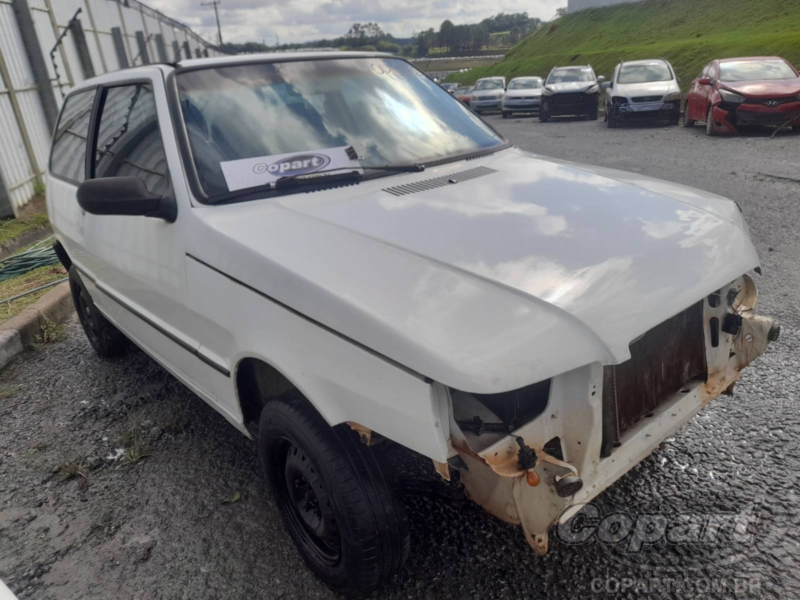 Veículo Fiat Uno Fiat Uno Mille Fire 1.0 2006 Colisão Média Monta 2006 em leilão