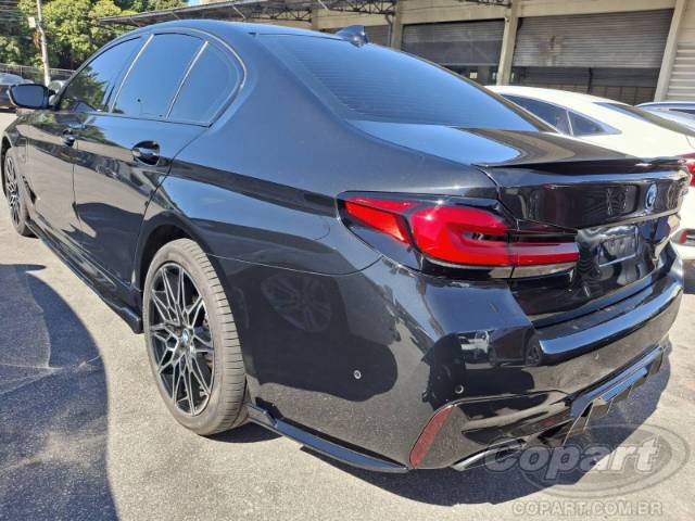2022 BMW SERIE 5 