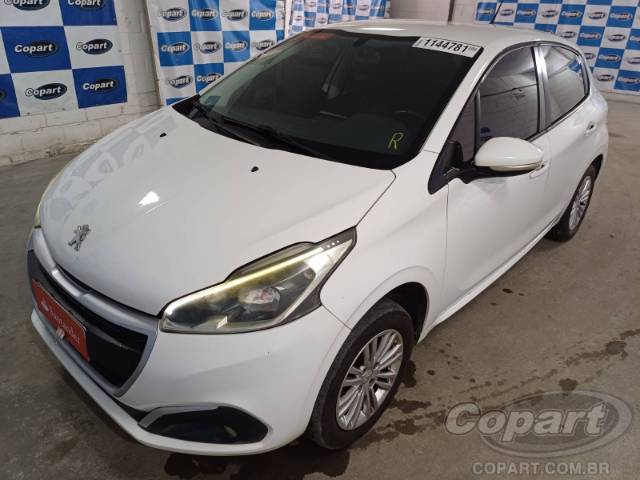 2017 PEUGEOT 208 