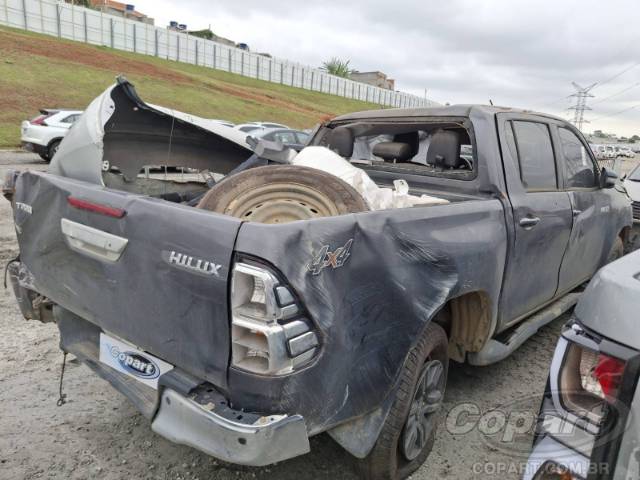 2024 TOYOTA HILUX CD 