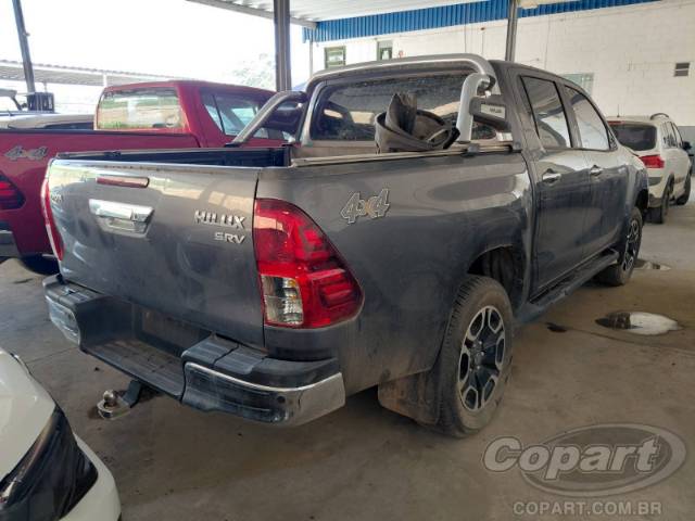 2021 TOYOTA HILUX CD 