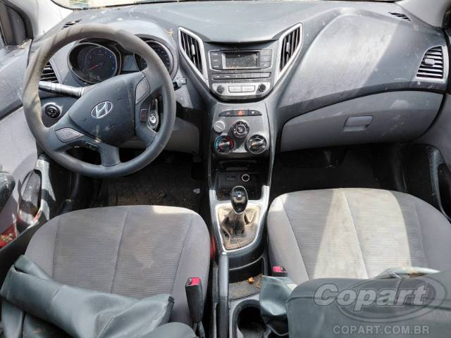 2016 HYUNDAI HB20S 