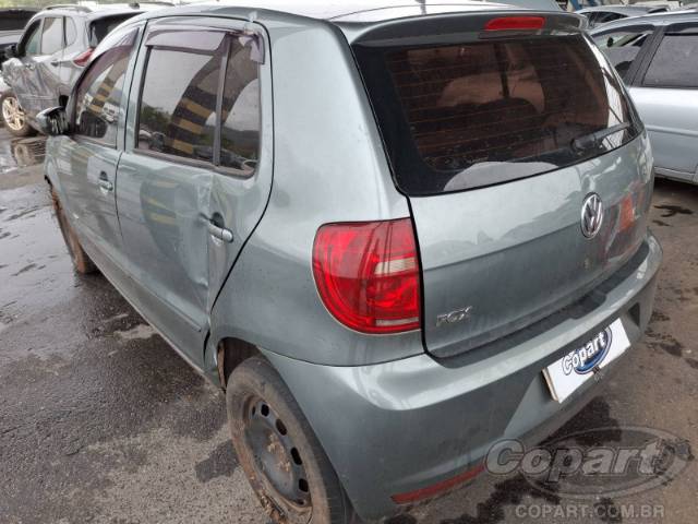 2011 VOLKSWAGEN FOX 