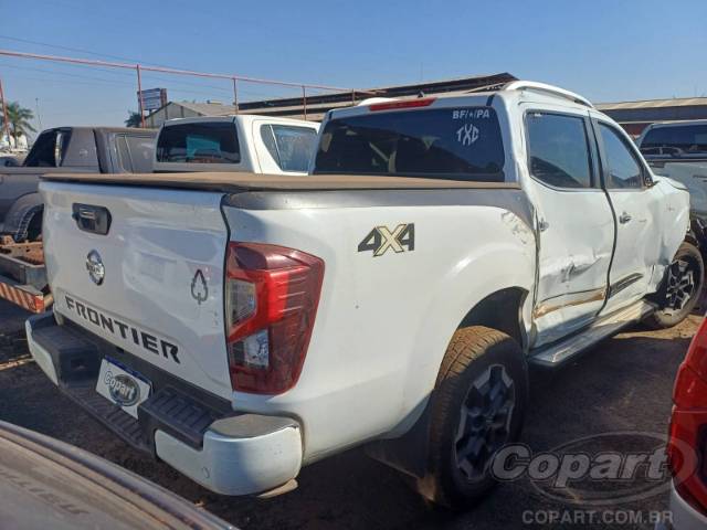 2023 NISSAN FRONTIER CD 