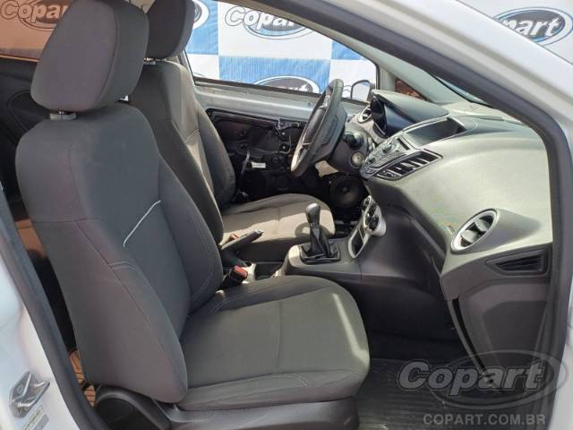 2015 FORD FIESTA 