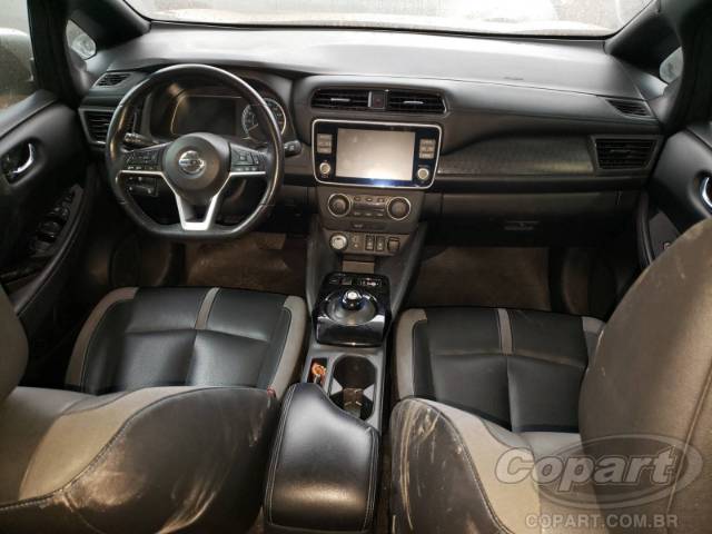2022 NISSAN LEAF 