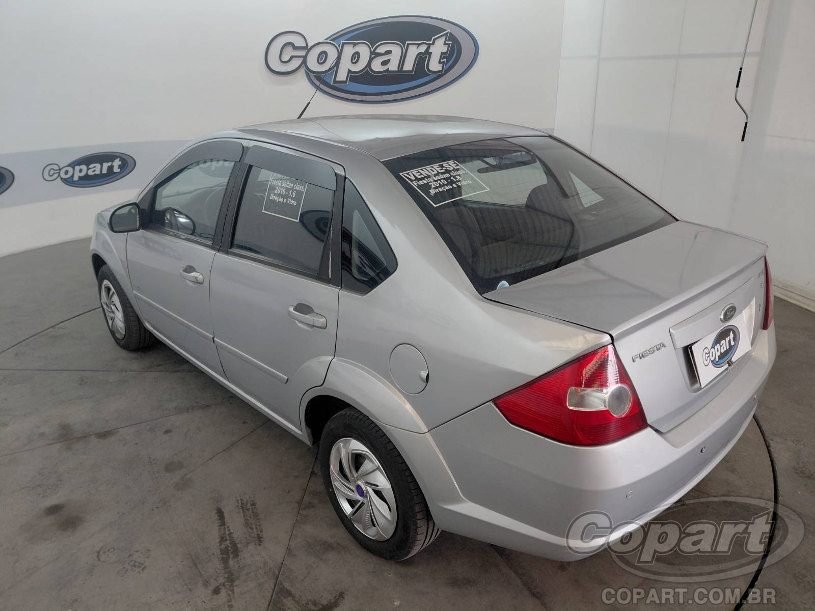 Foto 3: 2010 FORD FIESTA SEDAN