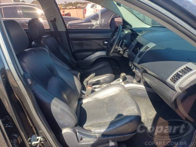 2011 MITSUBISHI OUTLANDER 