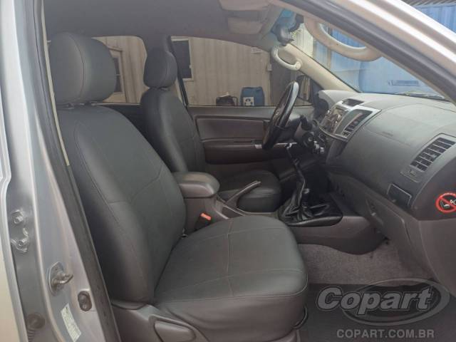 2015 TOYOTA HILUX CD 