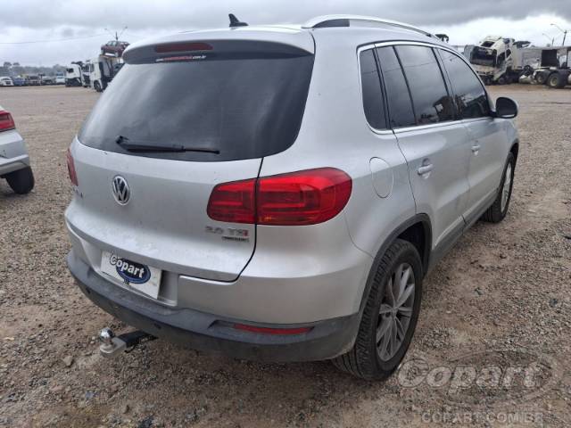 2012 VOLKSWAGEN TIGUAN 