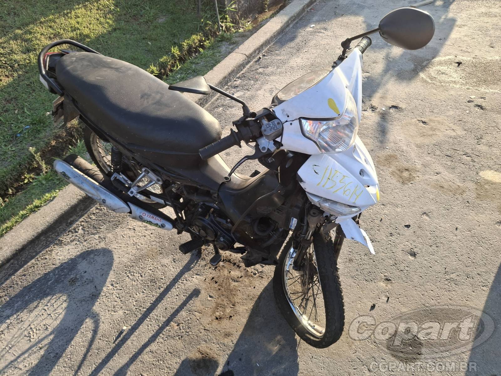 Yamaha Crypton 2014 em leilão