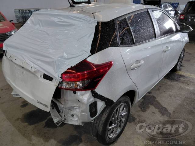 2024 TOYOTA YARIS 