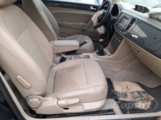 2013 VOLKSWAGEN FUSCA 