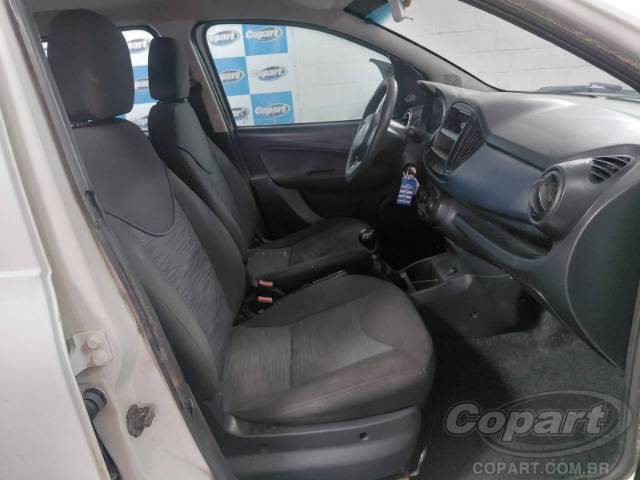 2019 FIAT UNO 