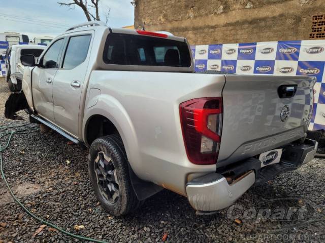 2023 NISSAN FRONTIER CD 