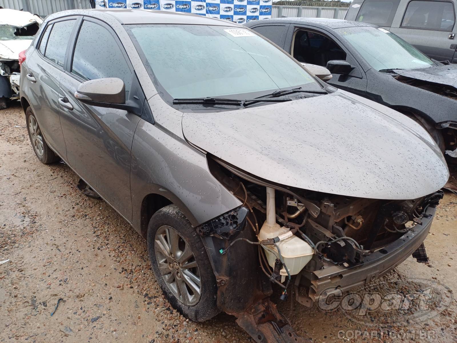 Veículo Toyota Yaris TOYOTA YARIS 2020 COLISÃO PEQUENA MONTA 2020 em leilão