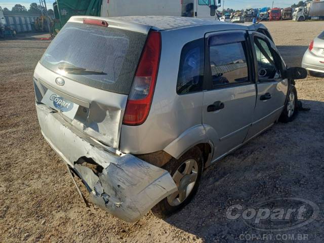 2004 FORD FIESTA 