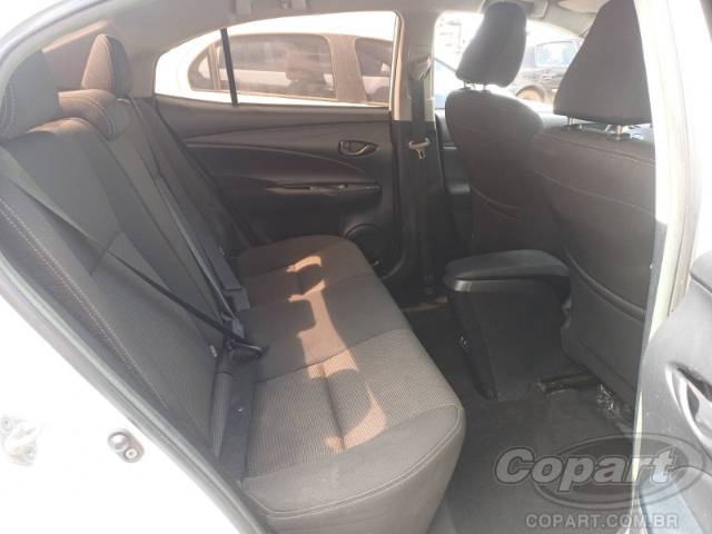 2023 TOYOTA YARIS SEDA 