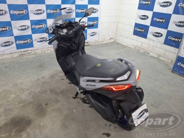 2022 YAMAHA XMAX 