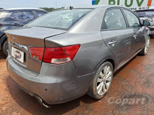 2013 KIA CERATO 