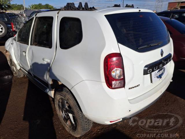 2015 RENAULT DUSTER 