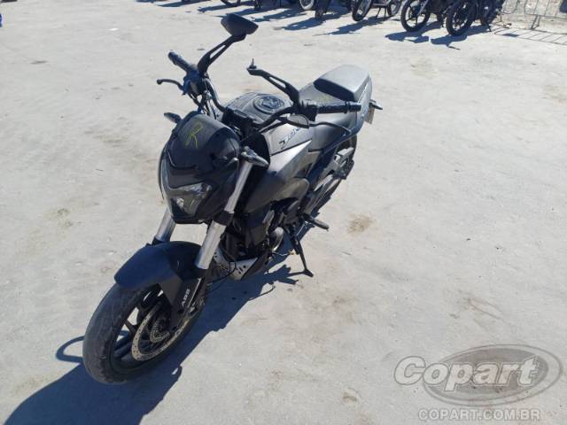 2025 BAJAJ DOMINAR 