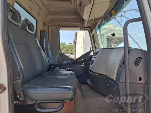2020 VOLVO VM 