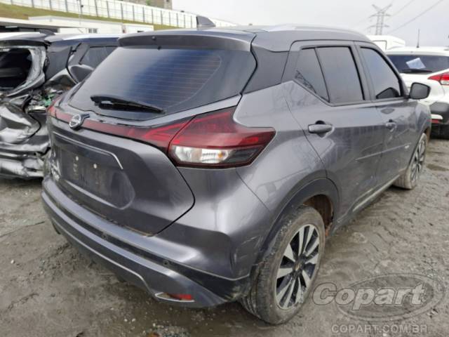 2025 NISSAN Kicks Play 