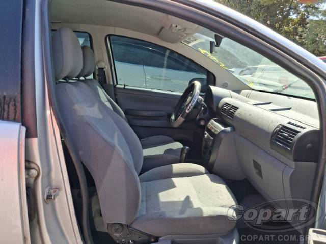 2009 VOLKSWAGEN SPACEFOX 