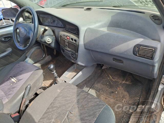 2004 FIAT STRADA 