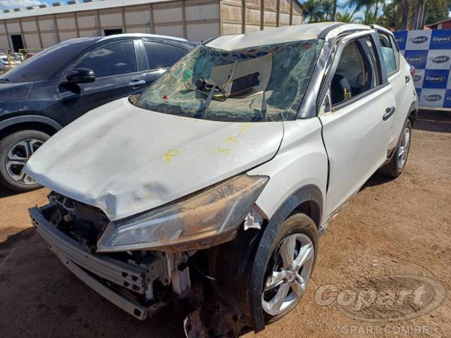 2024 NISSAN KICKS 