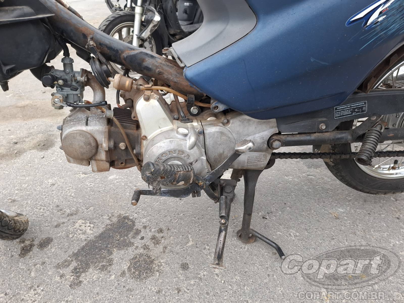 Foto 6 de 10: 2001 HONDA C 100