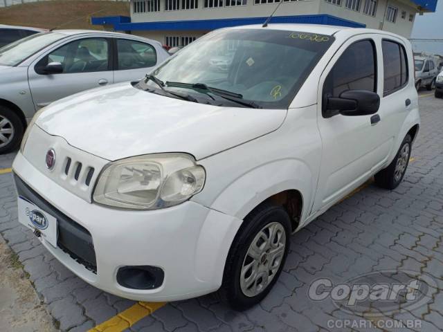 2016 FIAT UNO 