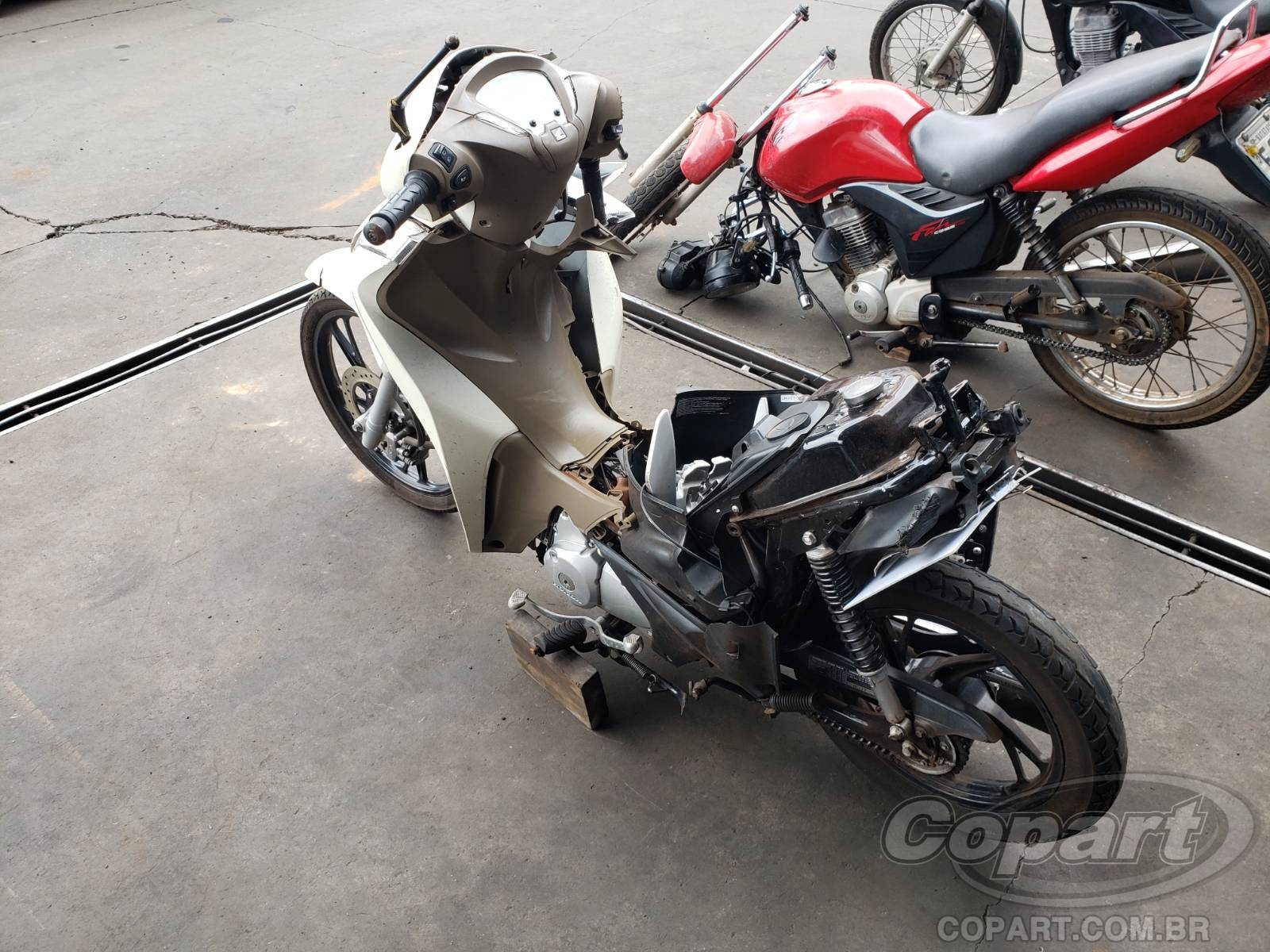 Foto 3: 2024 HONDA BIZ