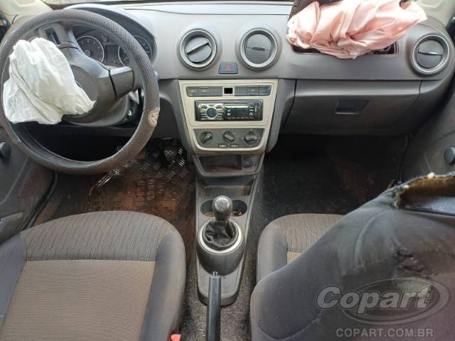 2014 VOLKSWAGEN VOYAGE 