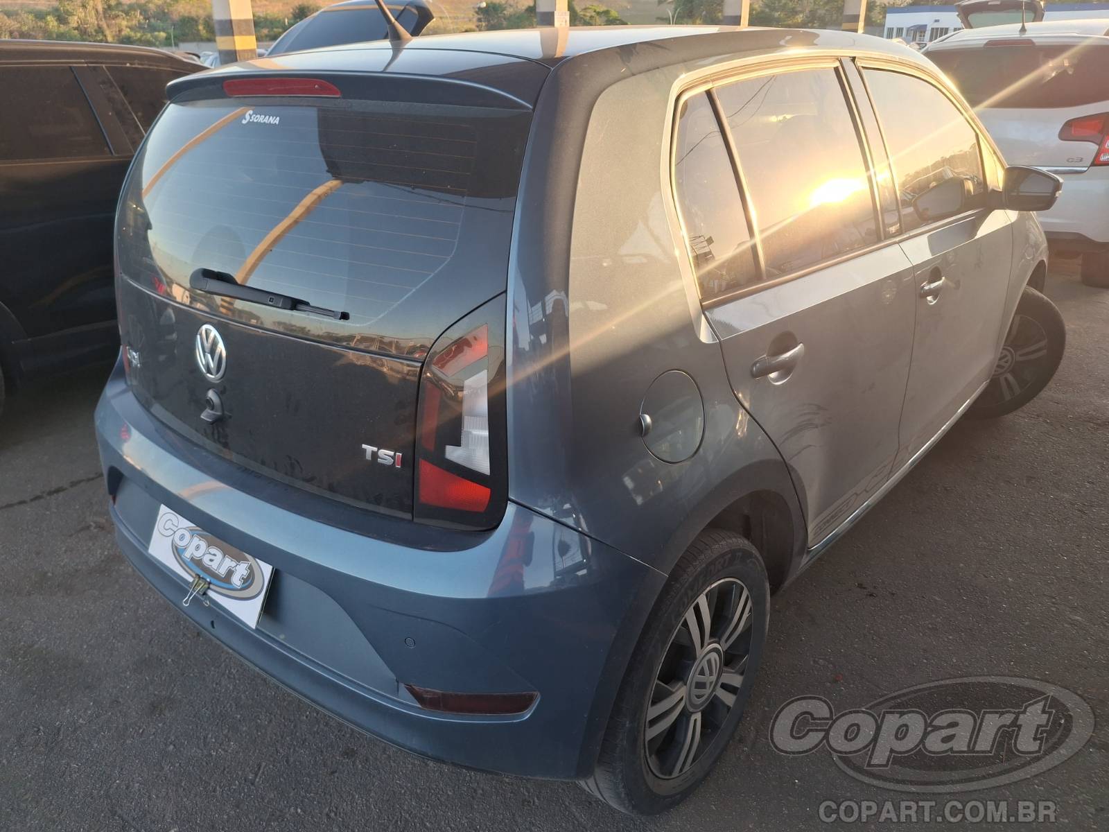 2018 VOLKSWAGEN UP — foto 4 de 10