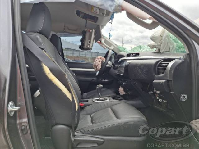 2025 TOYOTA HILUX CD 