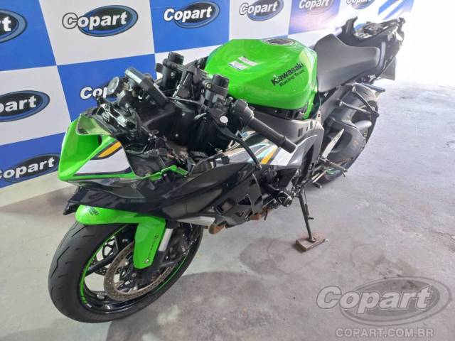 2025 KAWASAKI NINJA ZX-6R 