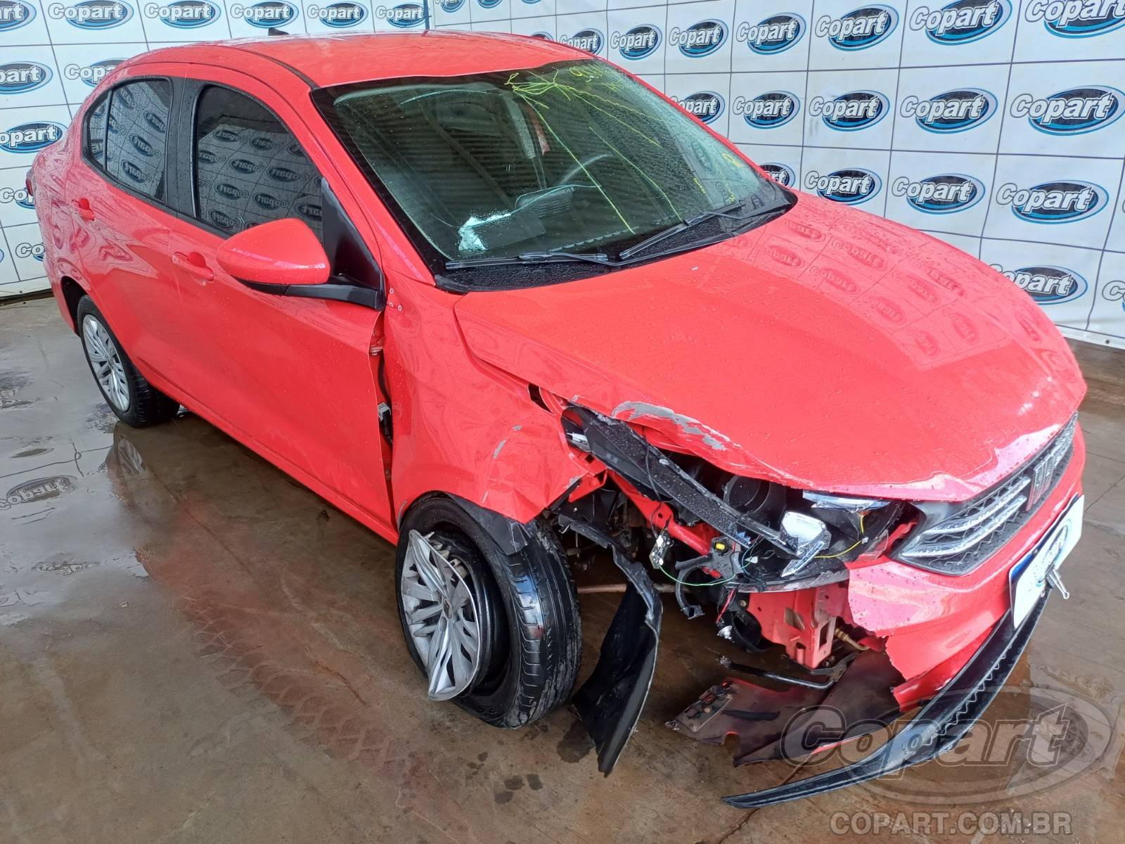 Veículo Fiat Cronos Fiat Cronos Drive 1.0 Firefly 2023 Colisão Média Monta 2023 em leilão