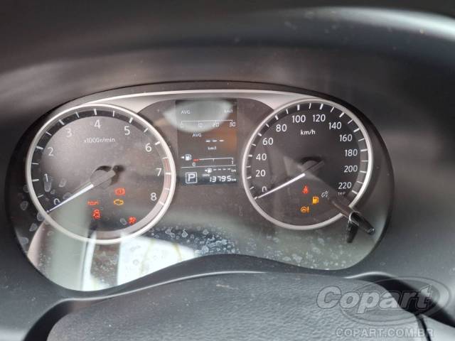 2025 NISSAN Kicks Play 